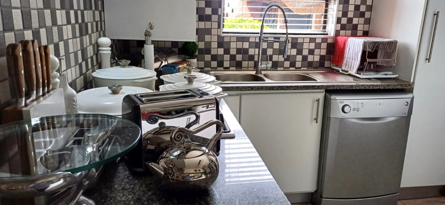 2 Bedroom Property for Sale in Strelitzia Park Eastern Cape